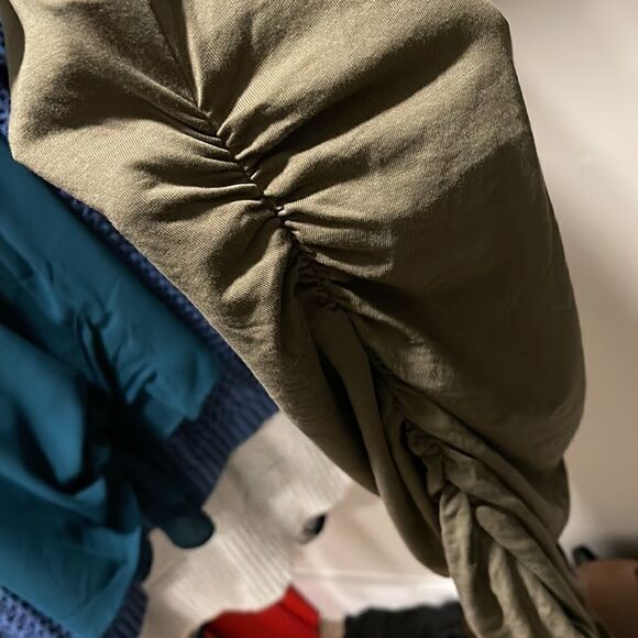 Green tank  - Picture 2 of 3